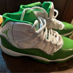 Jordan 11 Retro Apple Green Men's Size 8.5 Rare Color